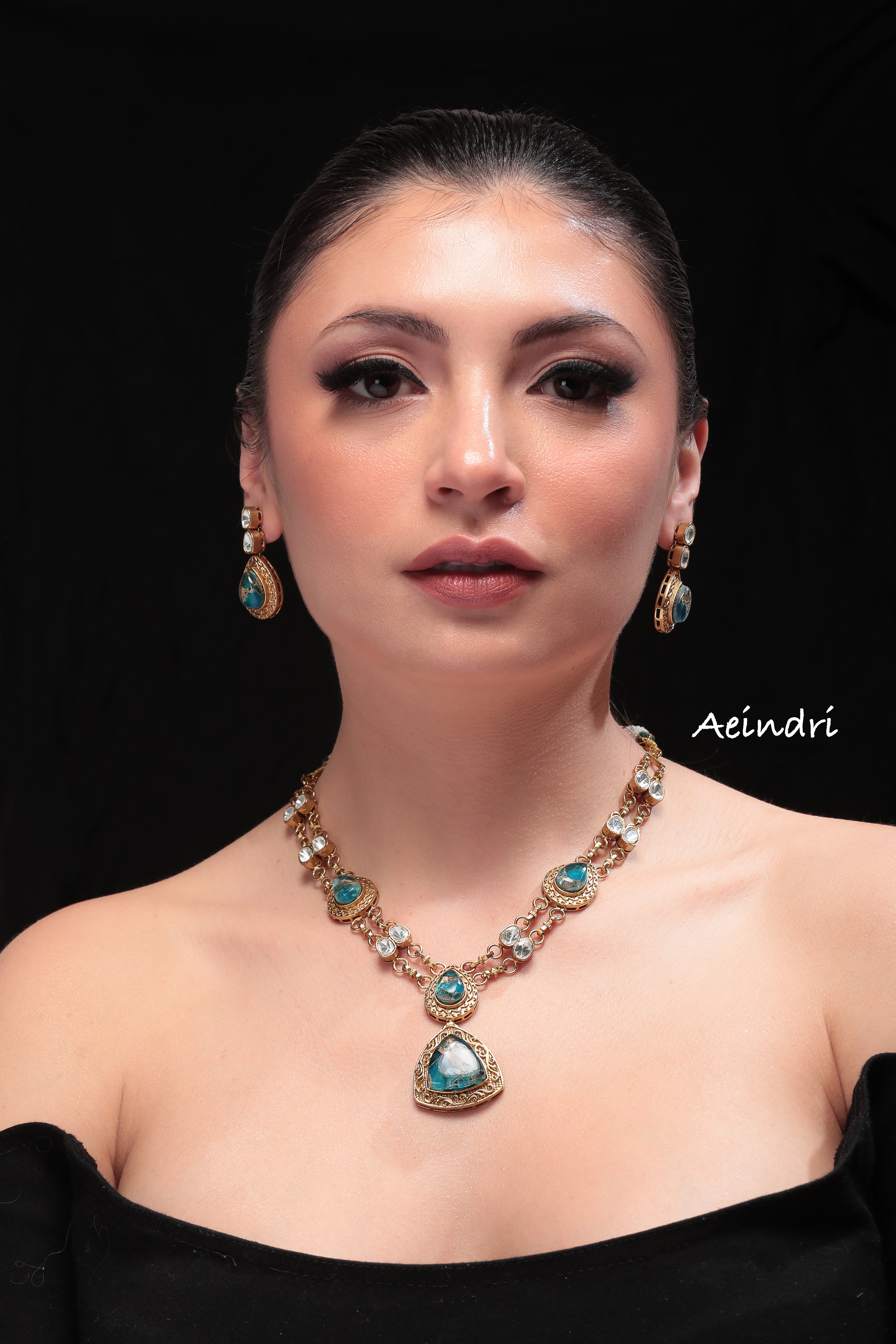 Aeindri Antique Gold Blue Stone Necklace Set