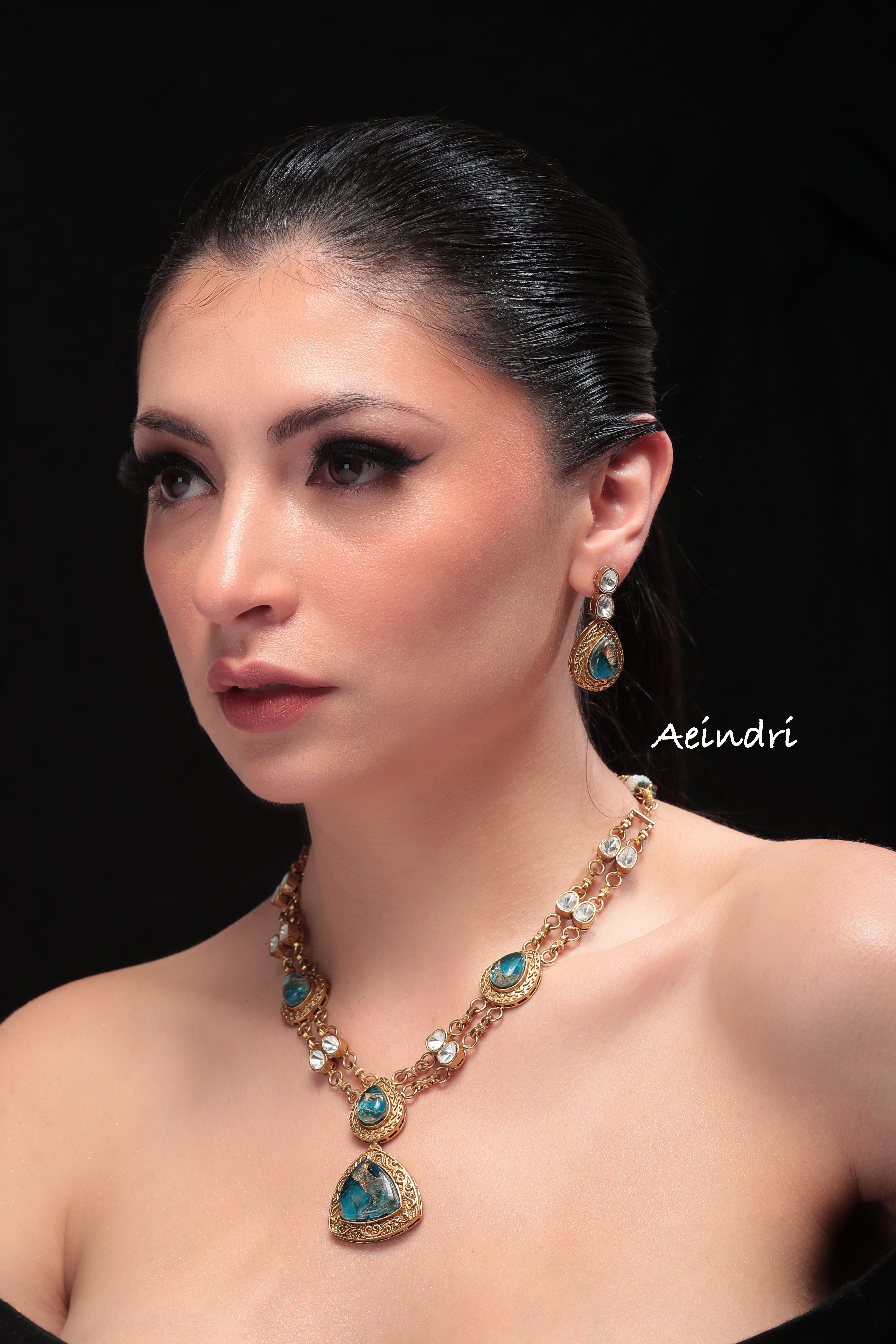 Aeindri Antique Gold Blue Stone Necklace Set