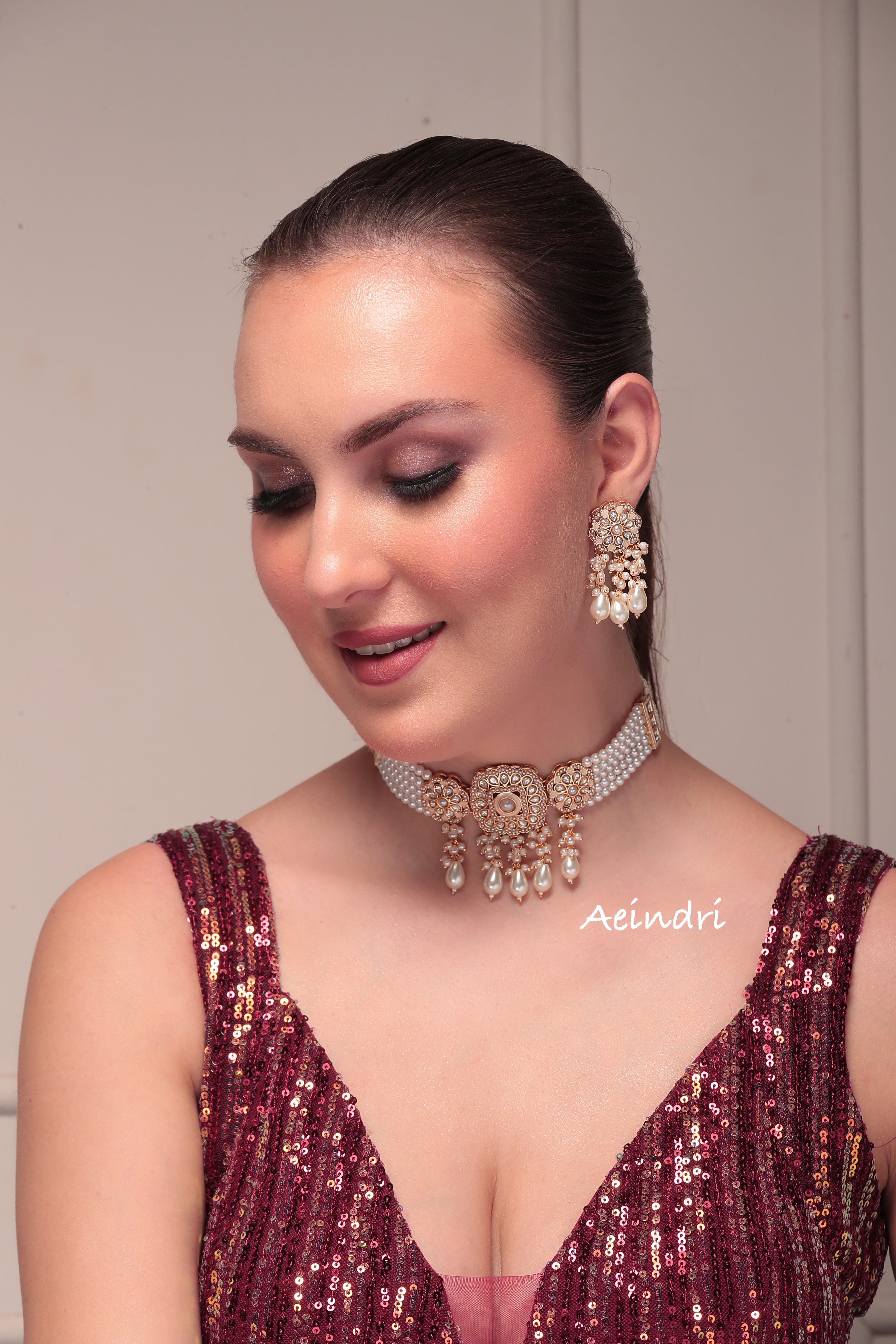 Aeindri Classic Pearl & Stone Choker