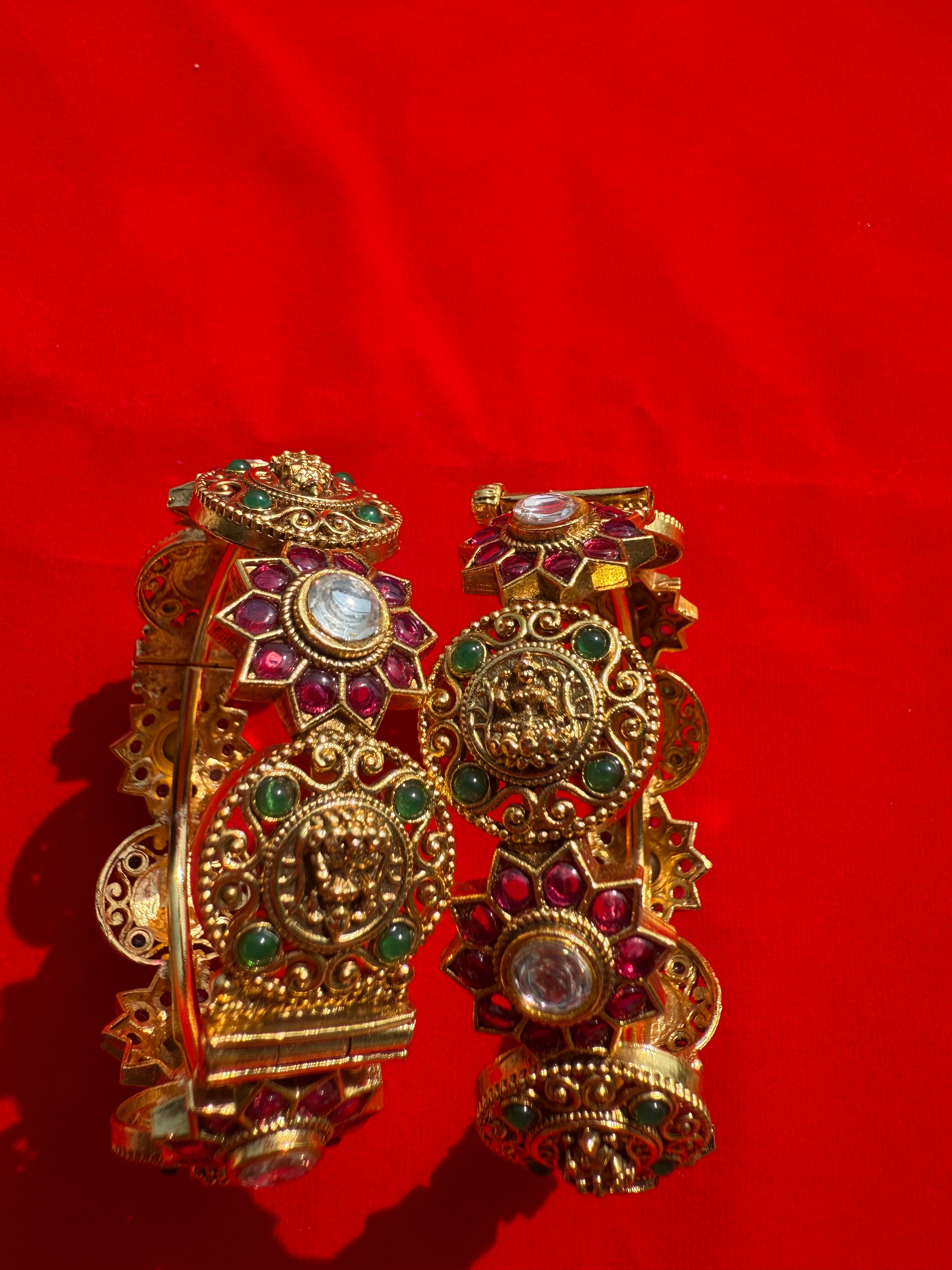 Rani pink & emerald  openable bangle