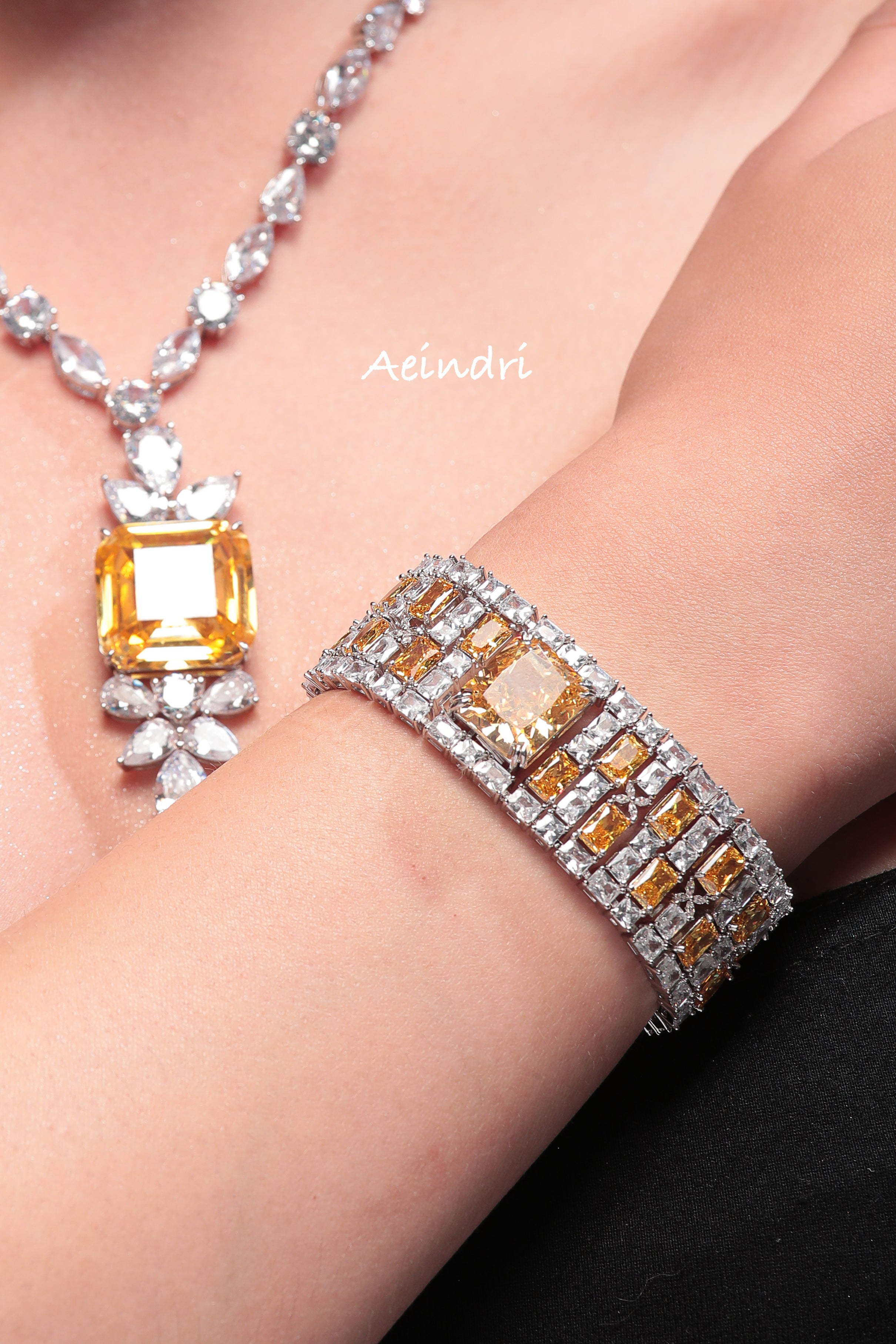 Golden Aura Diamond-Cut Necklace