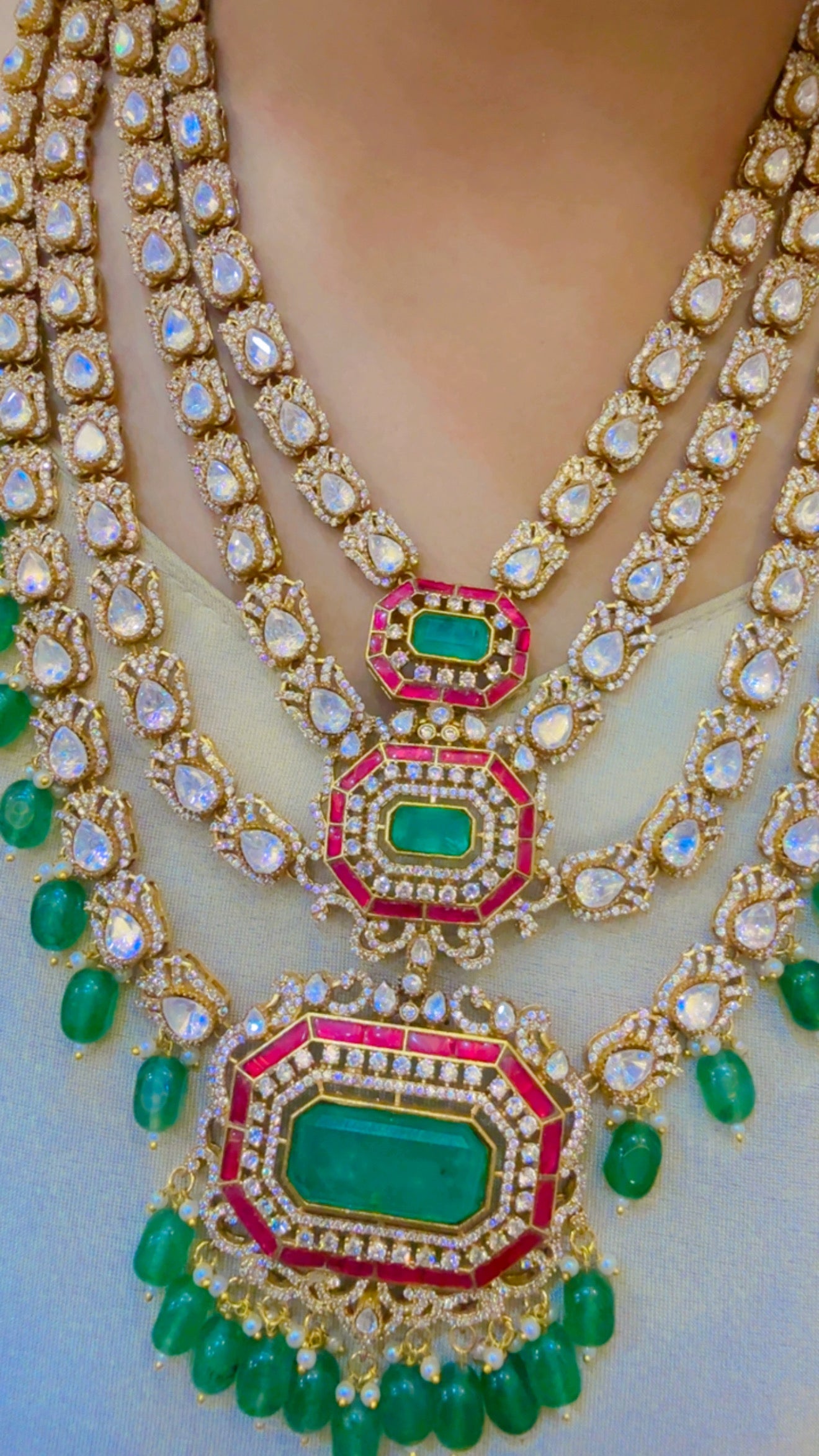 Royal Emerald Heritage Necklace Set