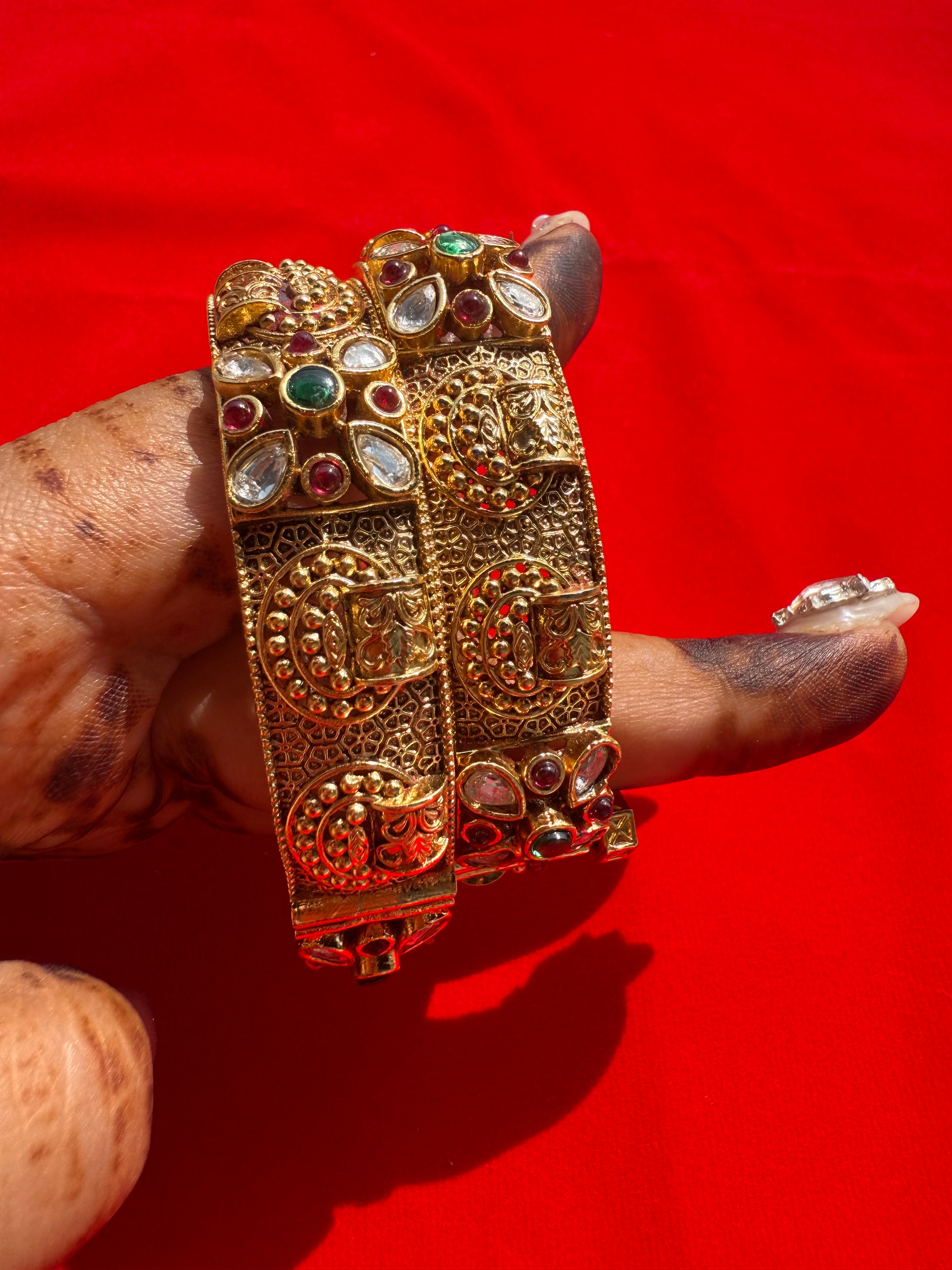 Antique Flower Bangle