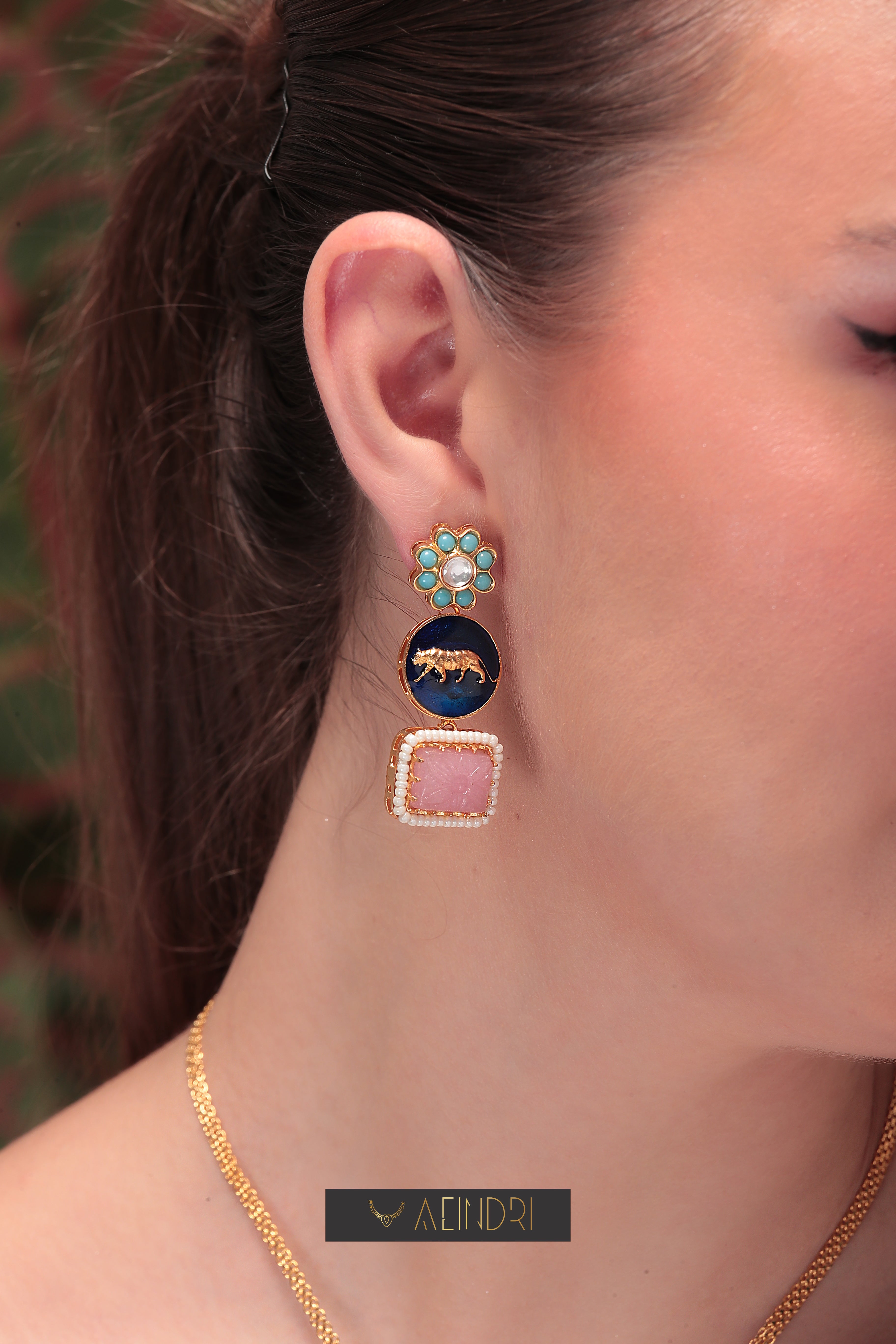 Aeindri Enamel Tiger Charm Necklace Set