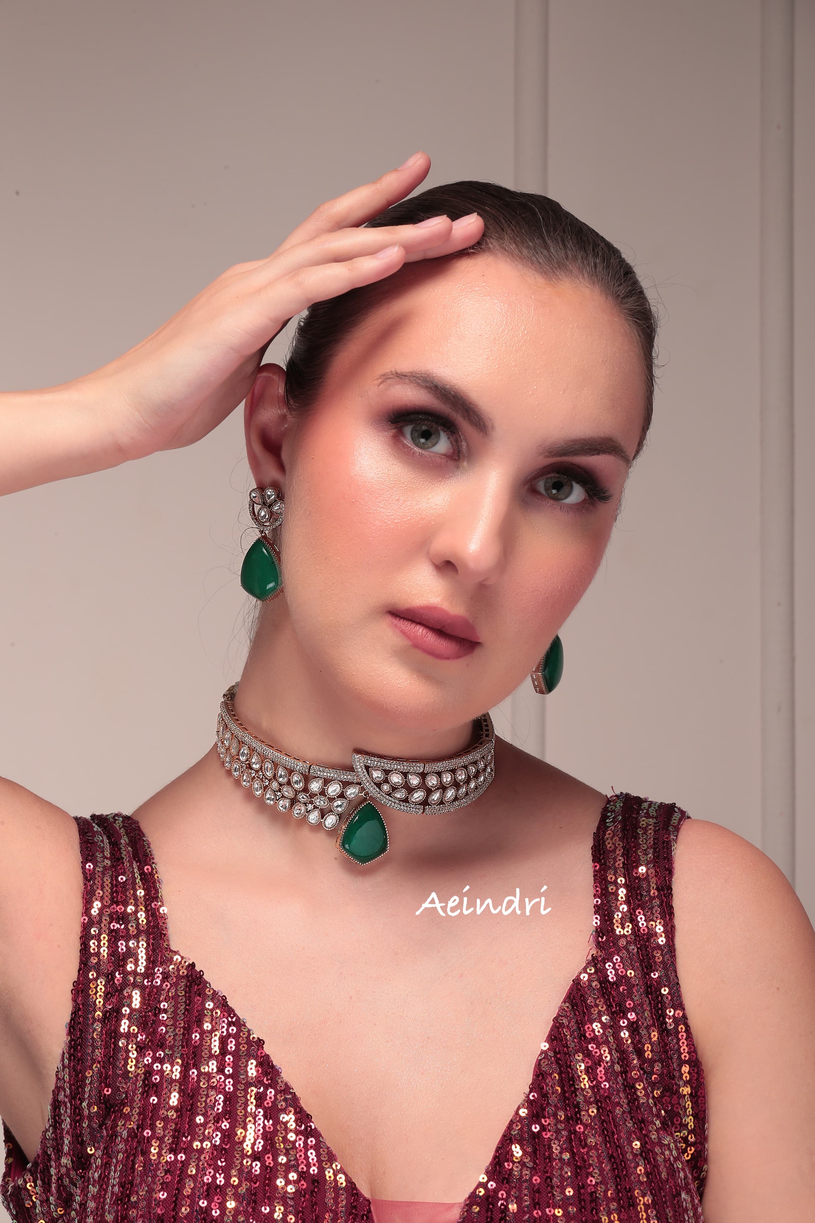 CUBIC ZIRCON BIG EMERALD DROP GOLD-PLATED SHORT KUNDAN NECKLACE SET