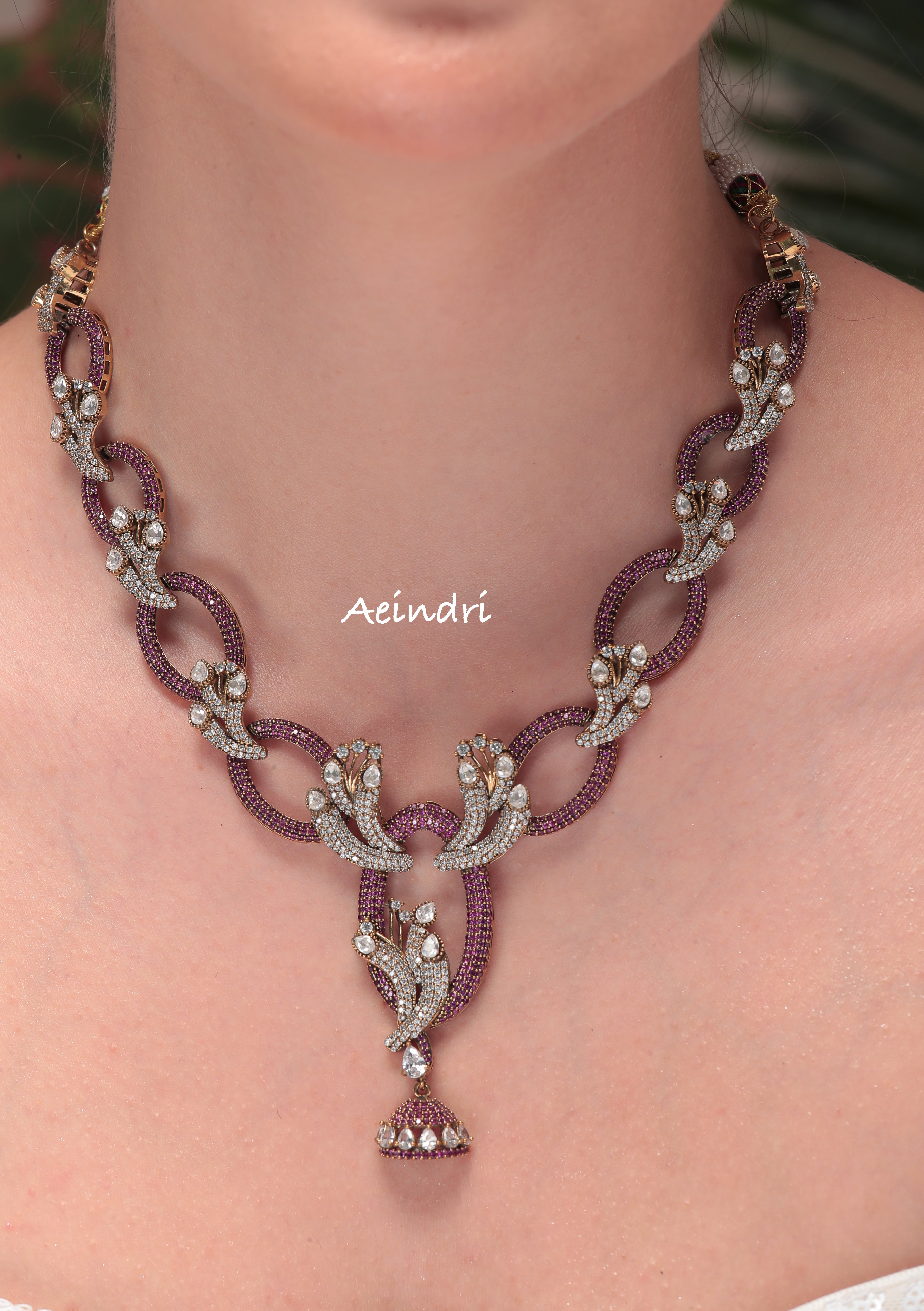 Fashion Jewellery
Necklace & Earings Set (Ruby)