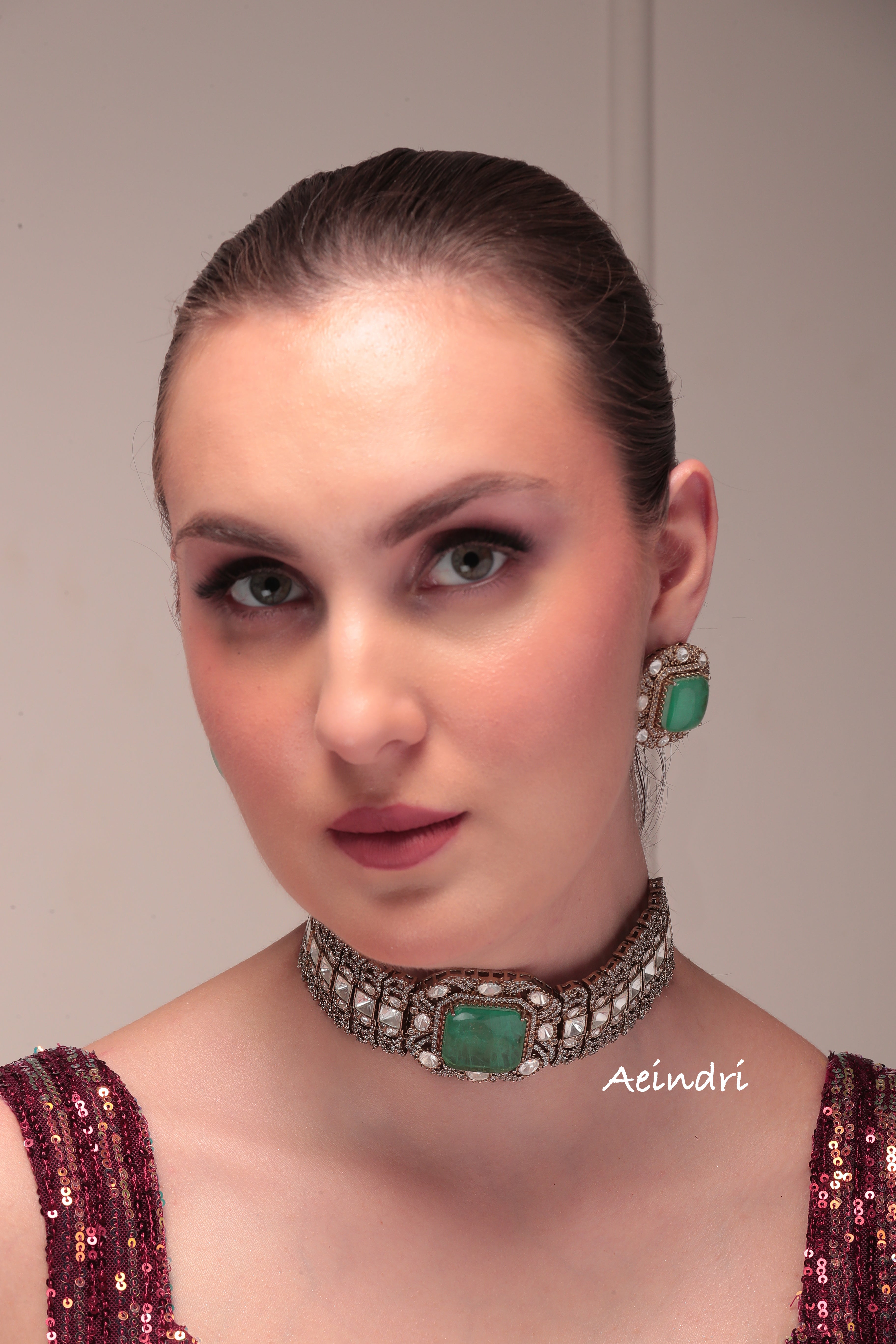 Women Mint Slip On Brass Choker