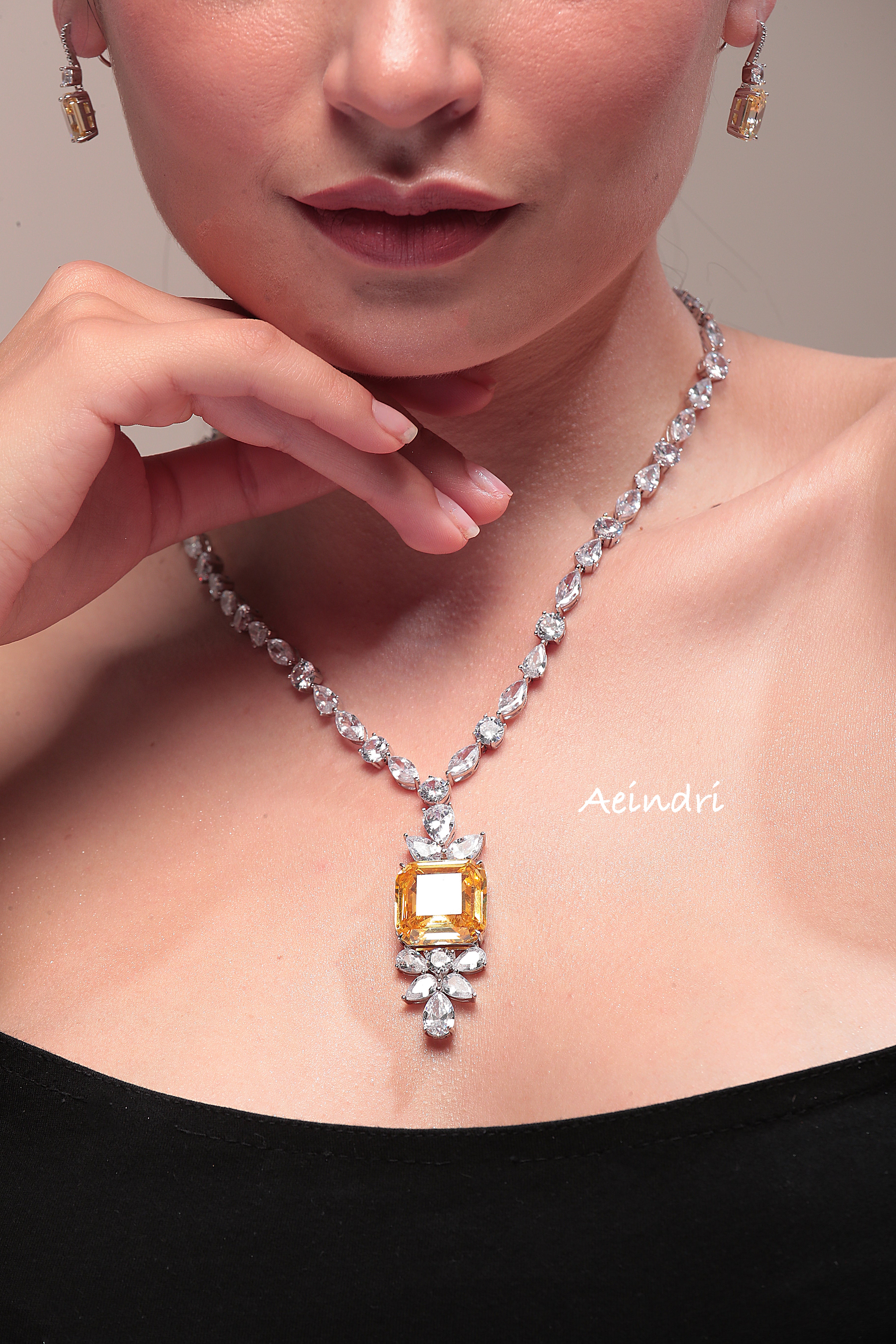 Golden Aura Diamond-Cut Necklace