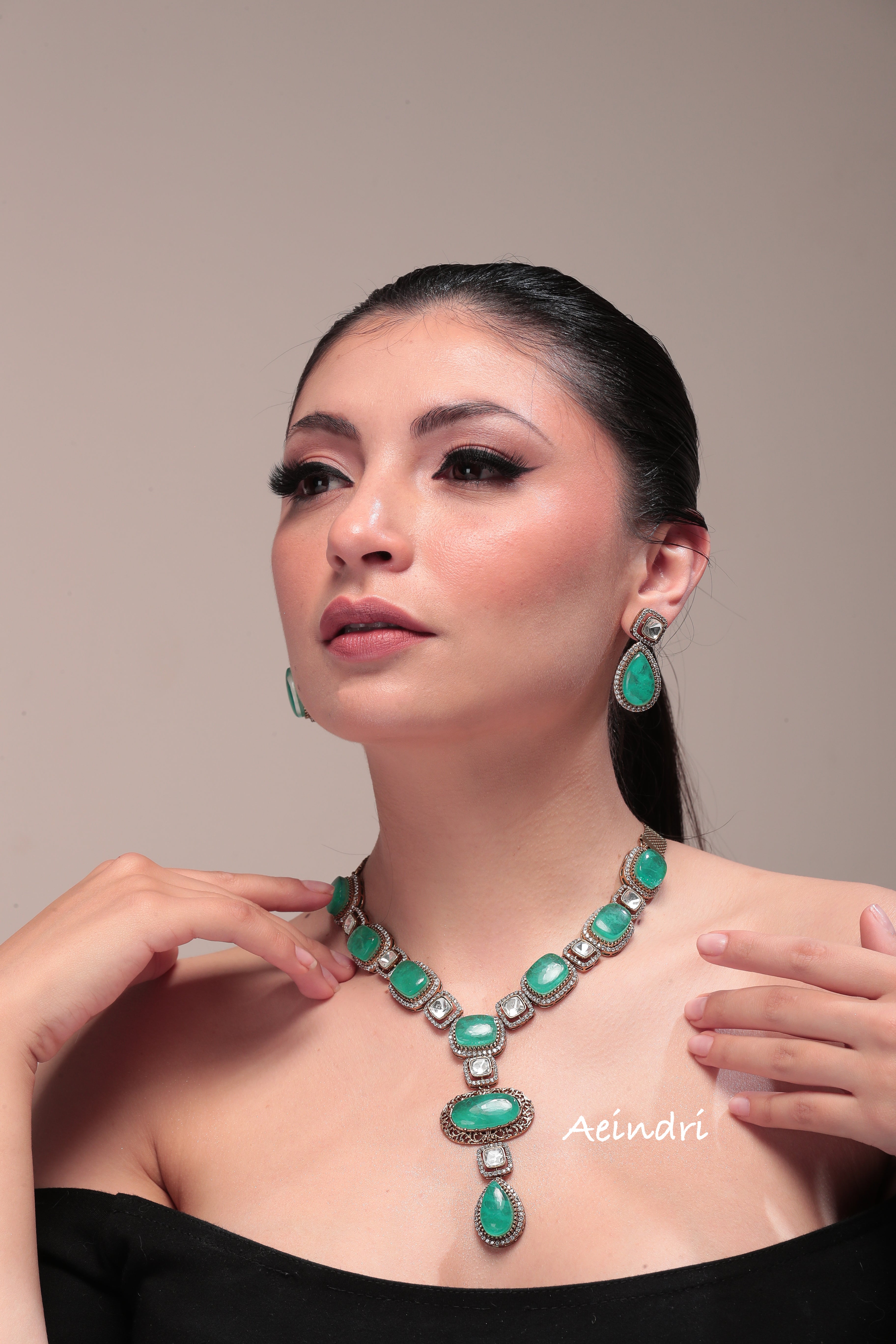 Aeindri Emerald Glow Statement Necklace Set