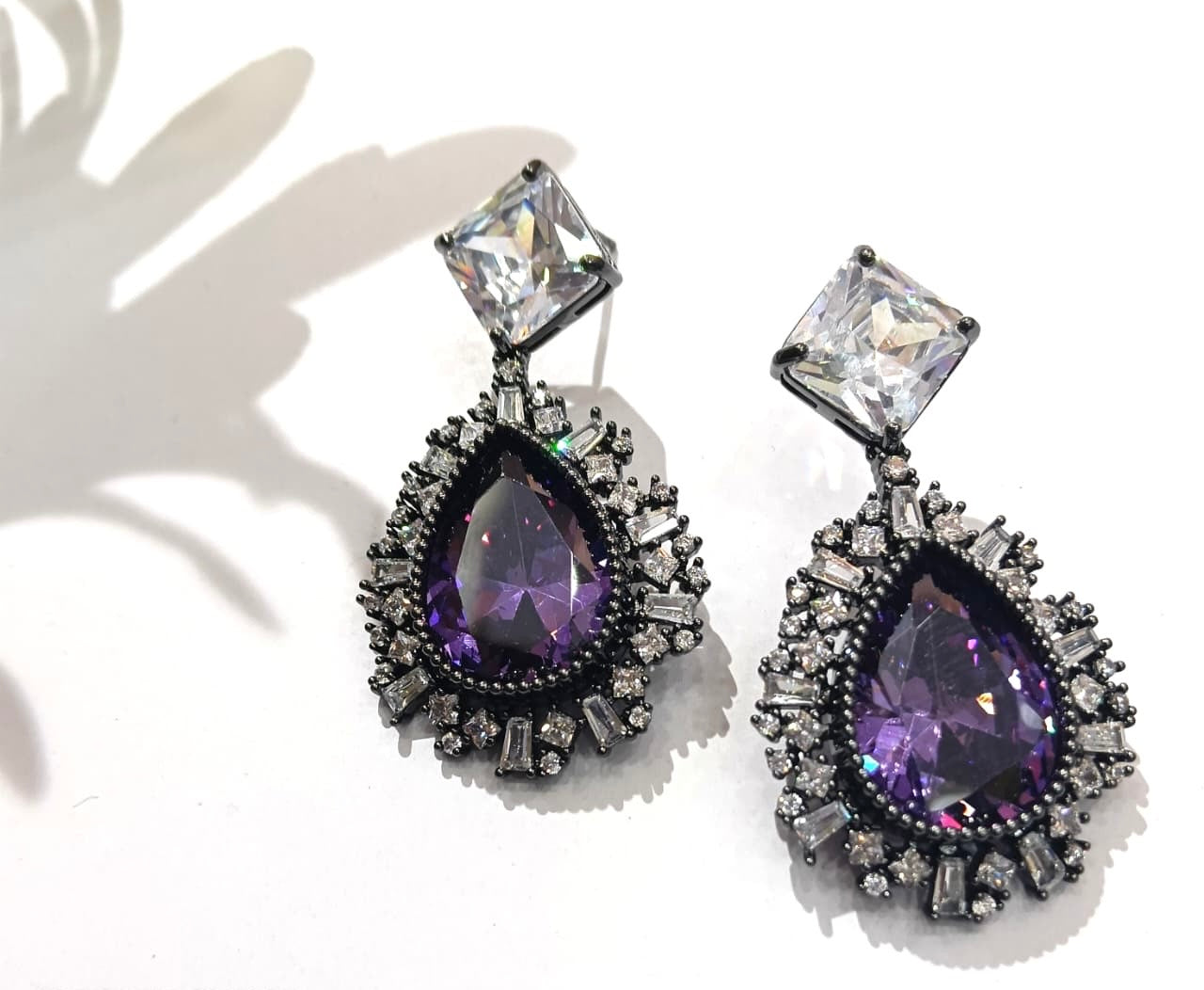 ELEGANT MINIMALIST GLASS STONE EARRINGS FOR WEDDINGS