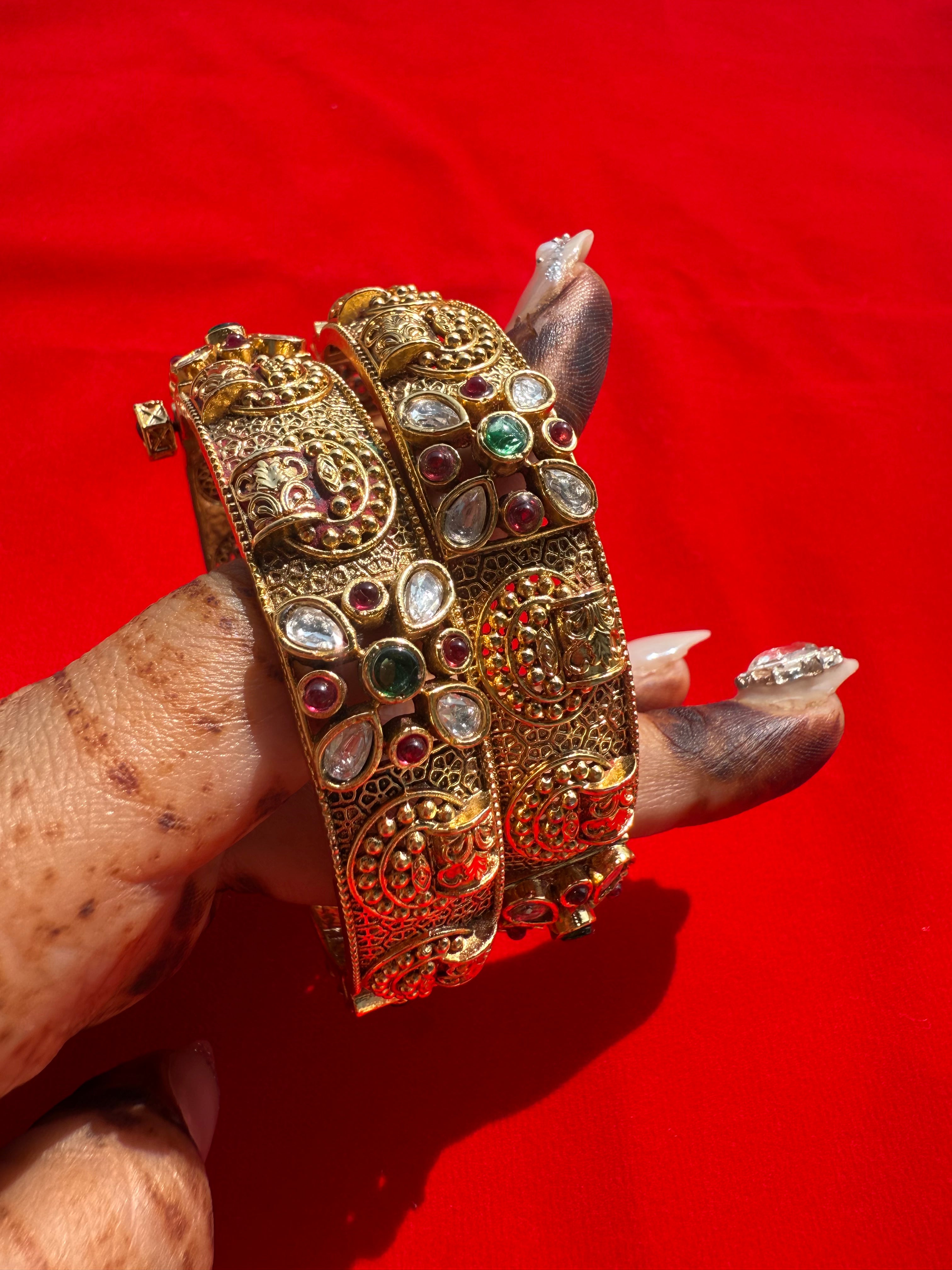 Antique Flower Bangle