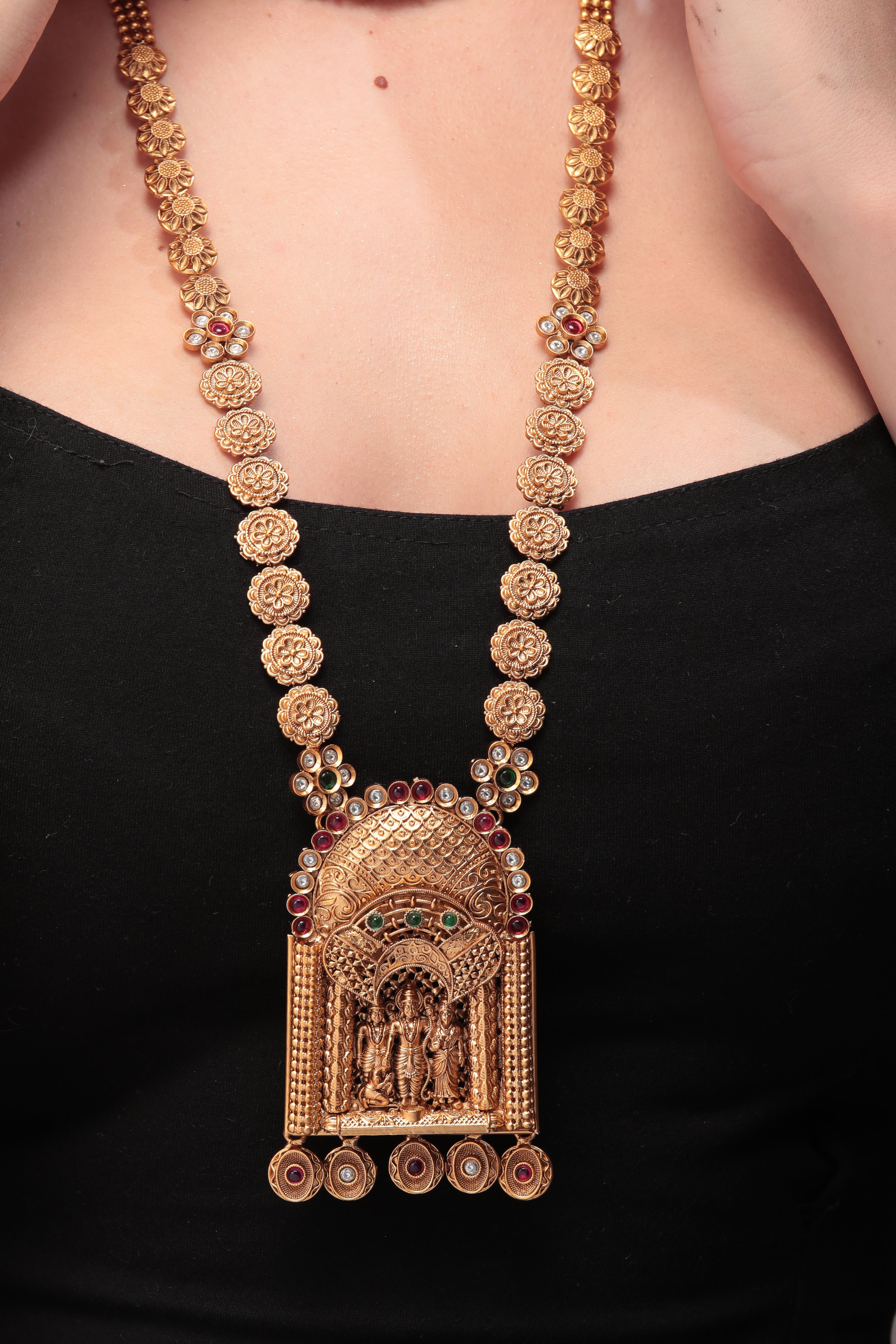 Luxury High-Quality Gold-Plated Necklace with eyerings