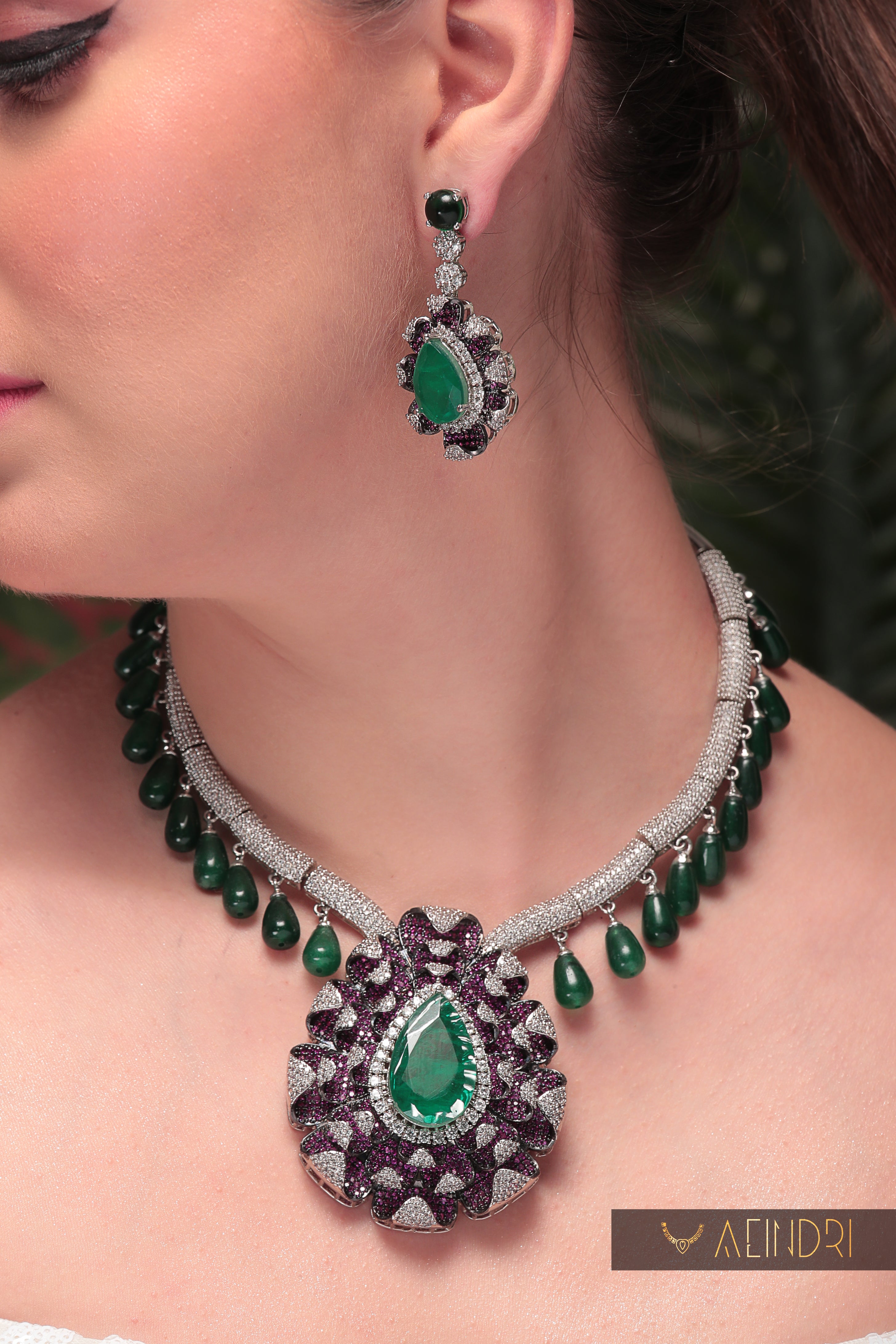 Aeindri Regal Emerald Green Necklace & Earrings Set