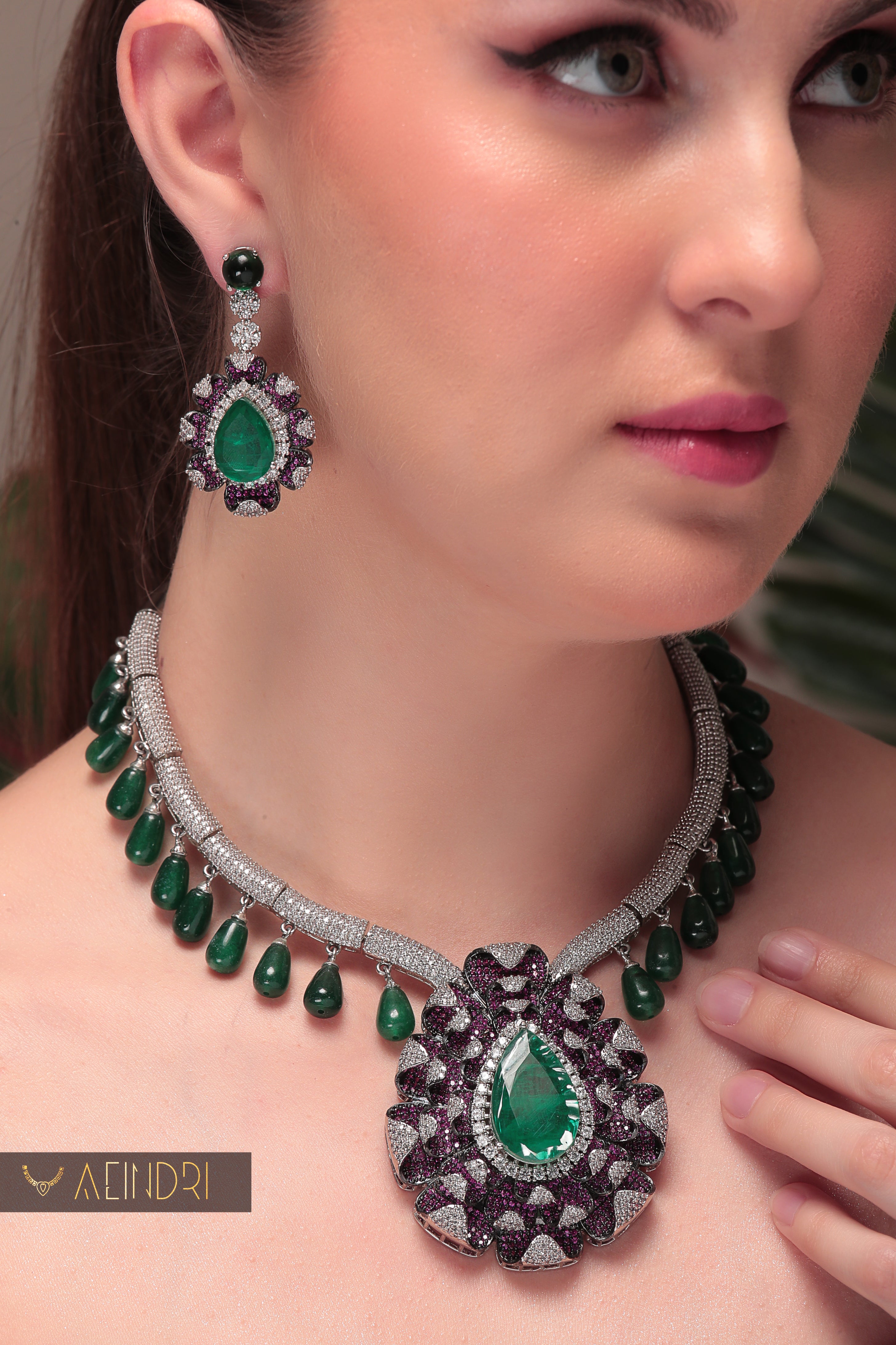 Aeindri Regal Emerald Green Necklace & Earrings Set