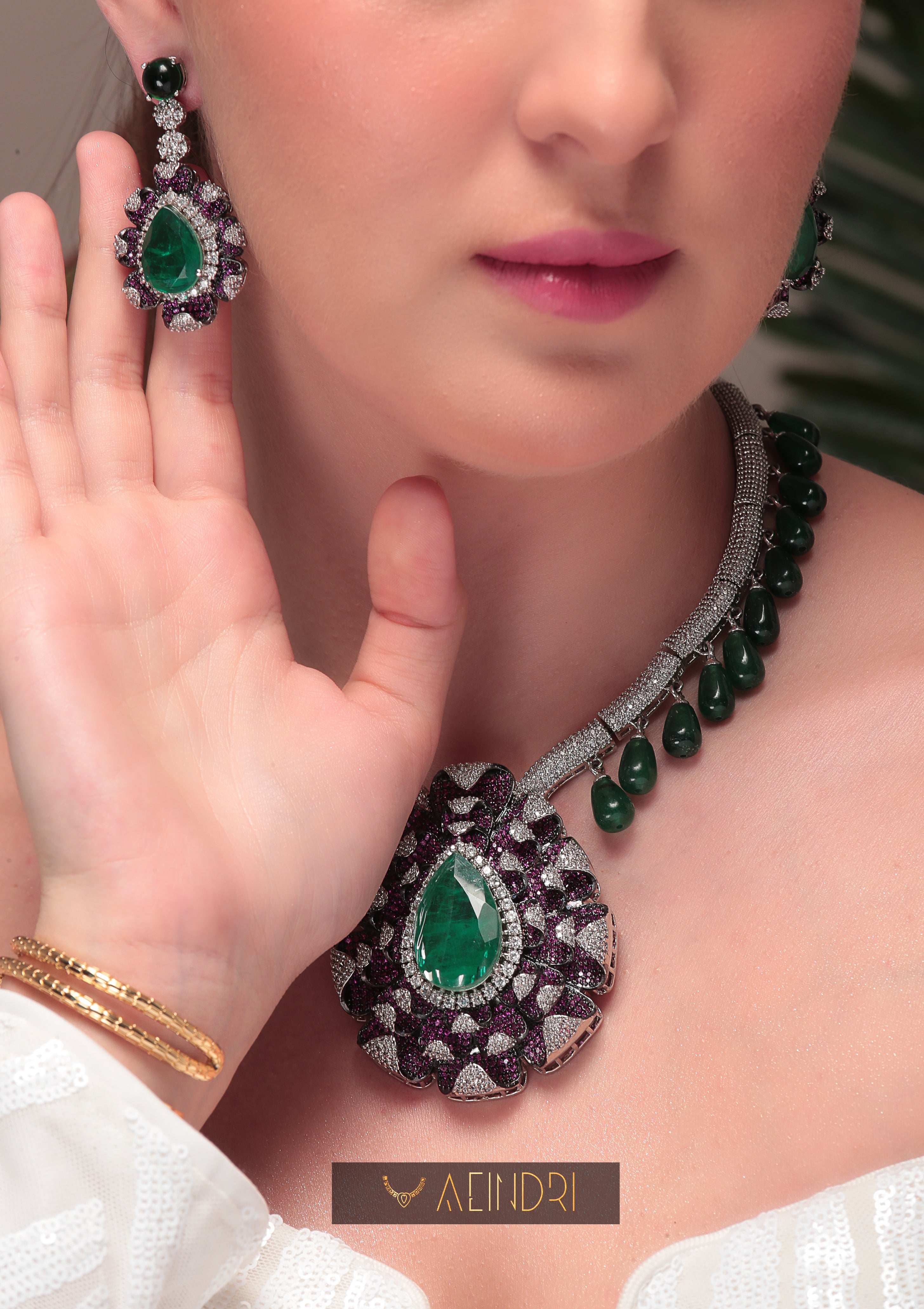 Aeindri Regal Emerald Green Necklace & Earrings Set